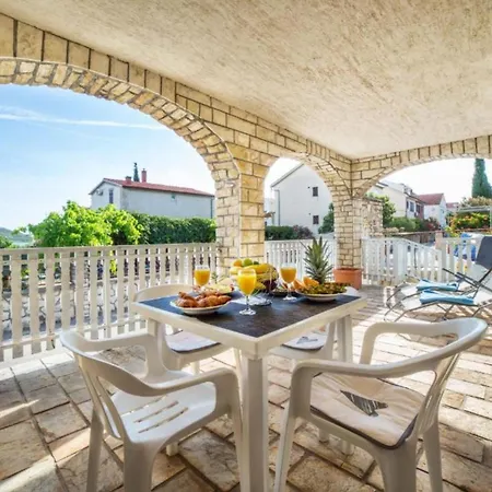 Appartamento Adriatic Heart Luxury Pirovac